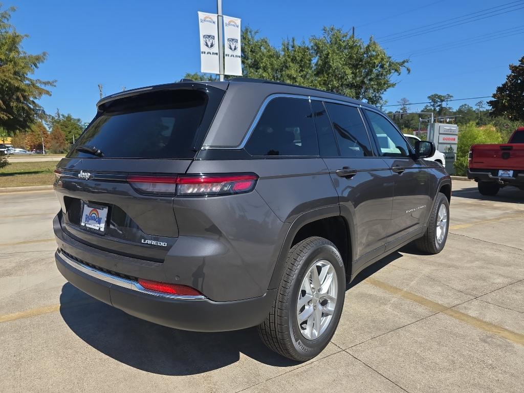 new 2025 Jeep Grand Cherokee car, priced at $37,915