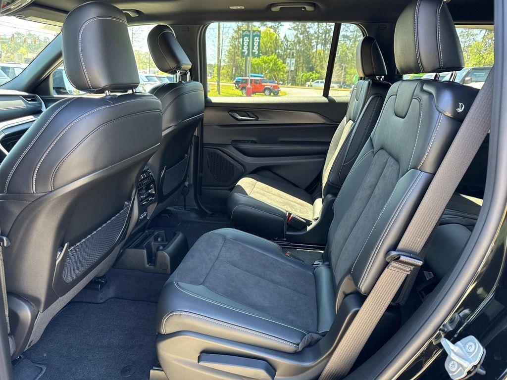 new 2025 Jeep Grand Cherokee L car, priced at $45,170