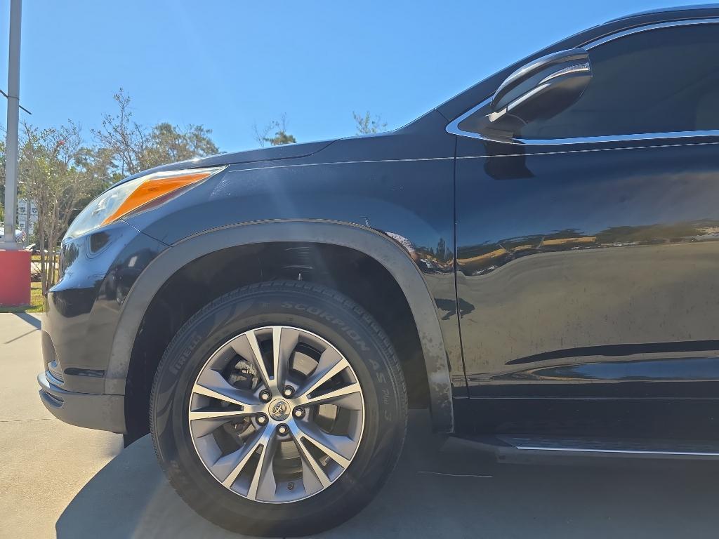 used 2014 Toyota Highlander car, priced at $14,995