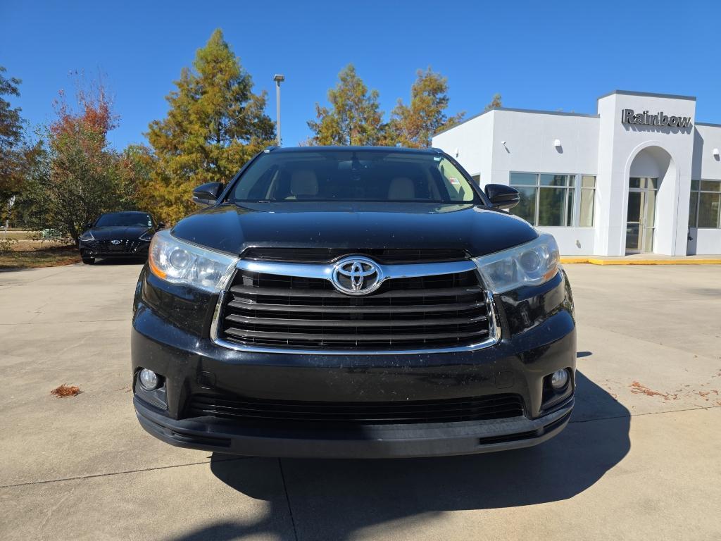 used 2014 Toyota Highlander car, priced at $14,995