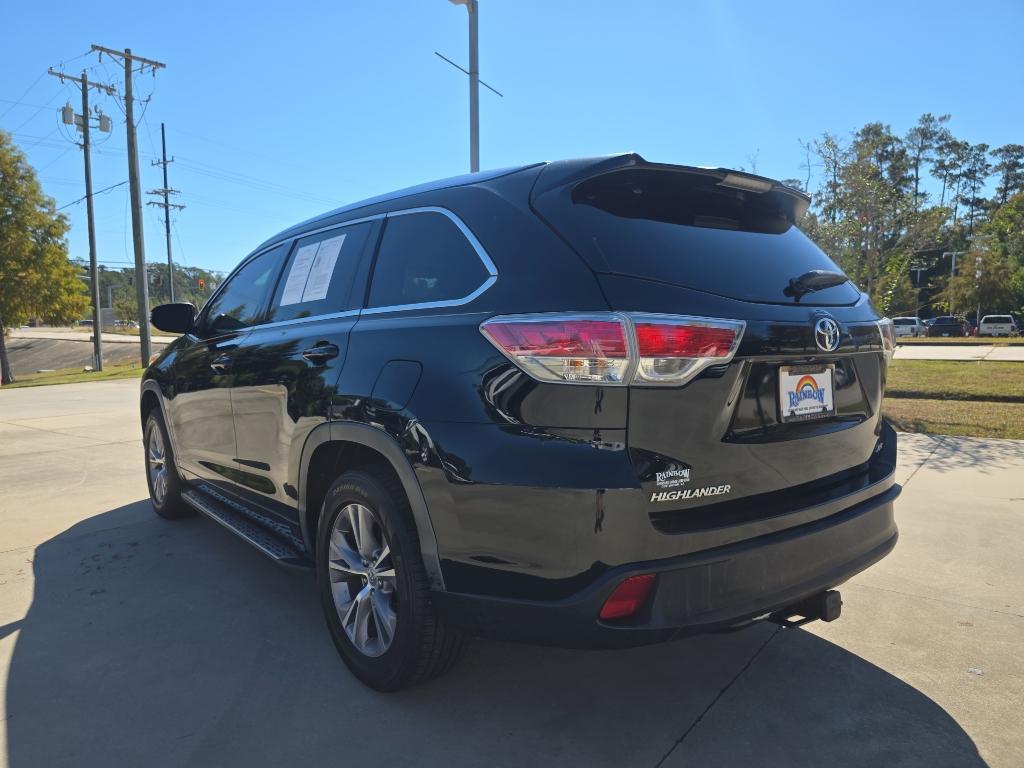 used 2014 Toyota Highlander car, priced at $14,995