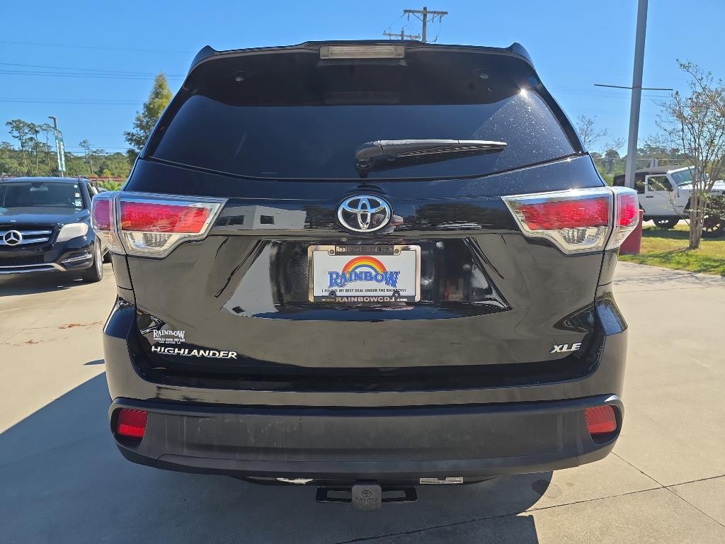 used 2014 Toyota Highlander car, priced at $14,995