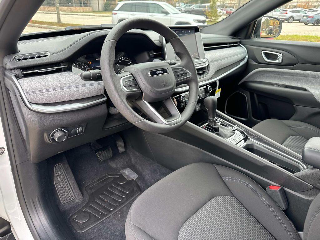 new 2025 Jeep Compass car, priced at $23,995