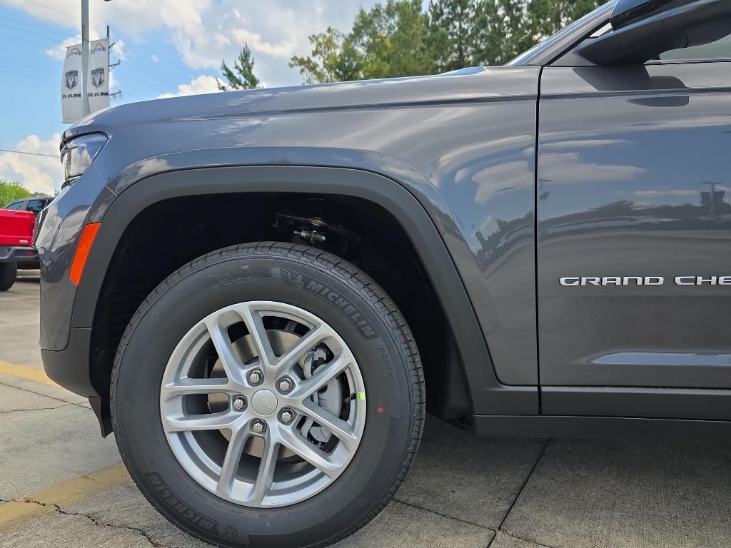 new 2025 Jeep Grand Cherokee car, priced at $35,925