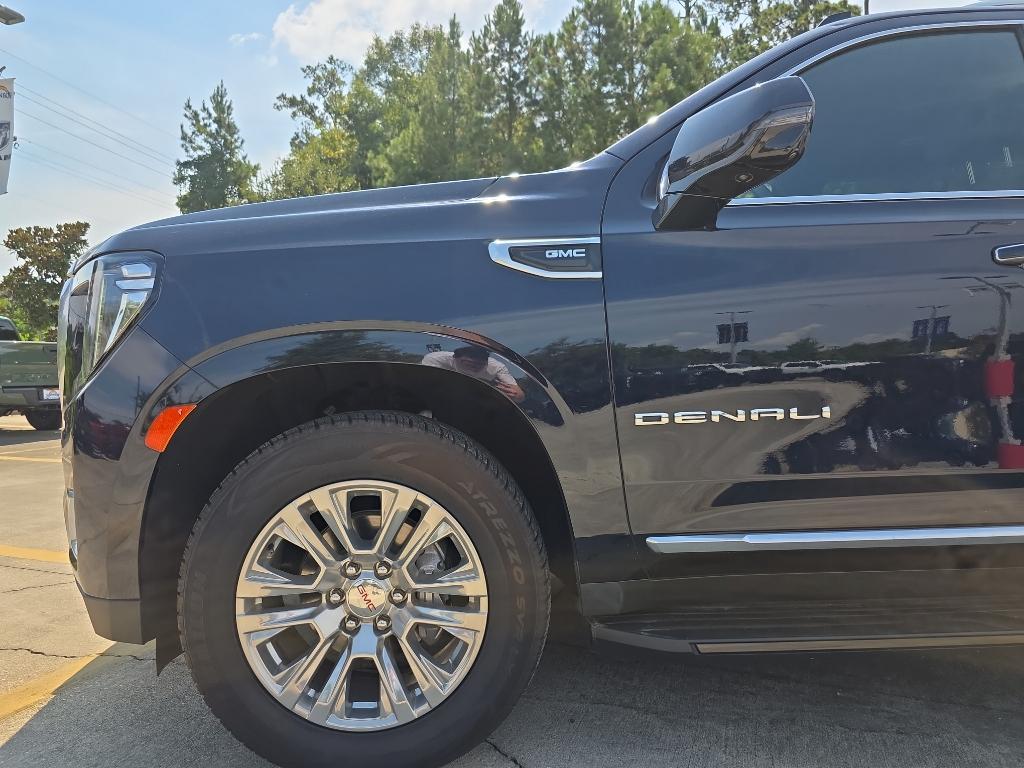 used 2023 GMC Yukon car, priced at $62,995