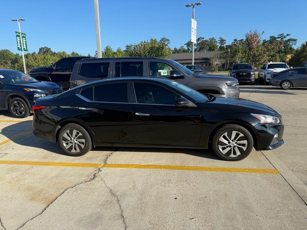 used 2020 Nissan Altima car, priced at $9,995