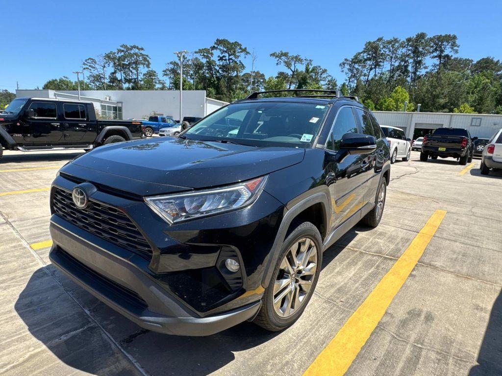used 2020 Toyota RAV4 car, priced at $23,995
