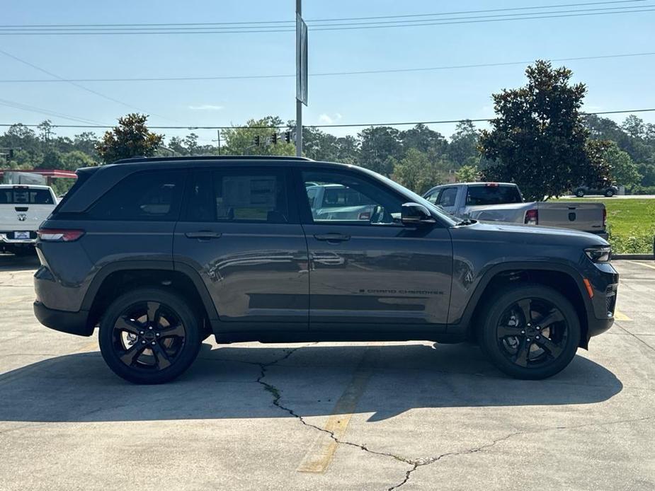 new 2024 Jeep Grand Cherokee car, priced at $40,970