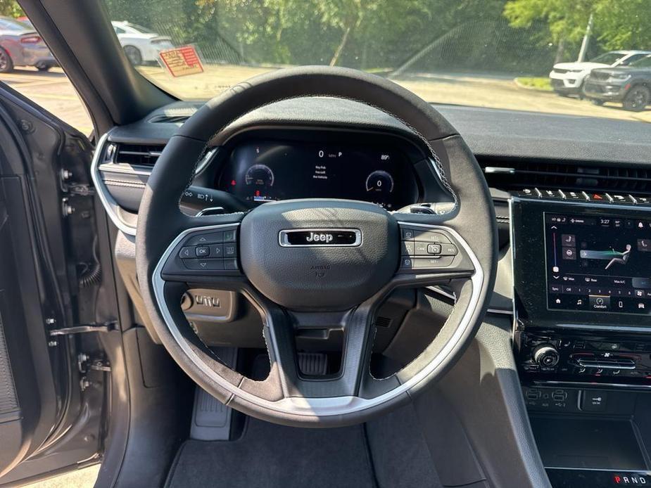 new 2024 Jeep Grand Cherokee car, priced at $40,970