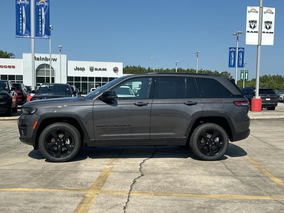 new 2024 Jeep Grand Cherokee car, priced at $40,970