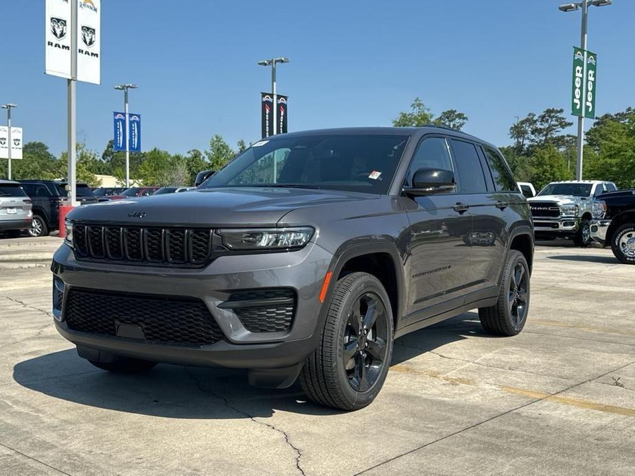 new 2024 Jeep Grand Cherokee car, priced at $40,970