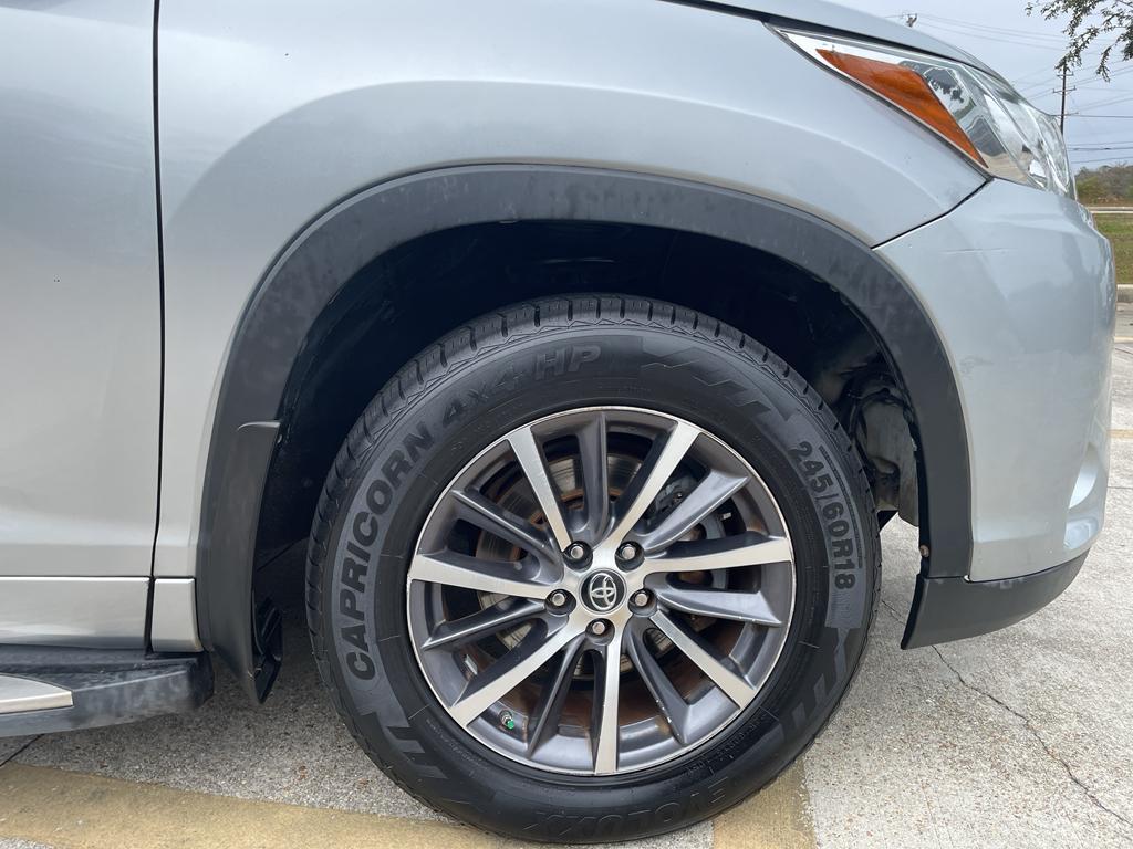 used 2017 Toyota Highlander car, priced at $9,985