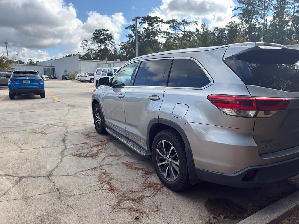 used 2017 Toyota Highlander car, priced at $9,985