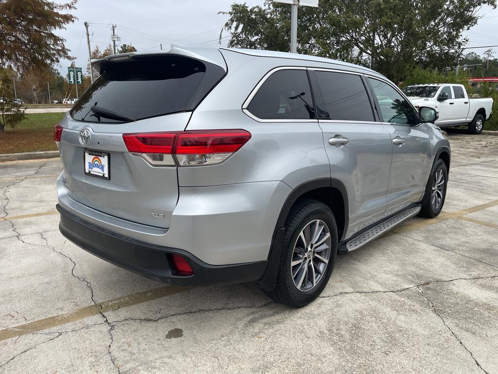 used 2017 Toyota Highlander car, priced at $9,985