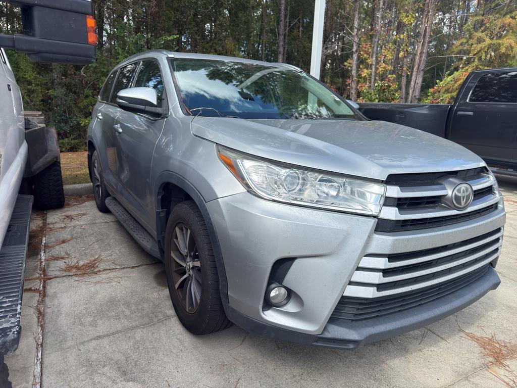 used 2017 Toyota Highlander car, priced at $9,985