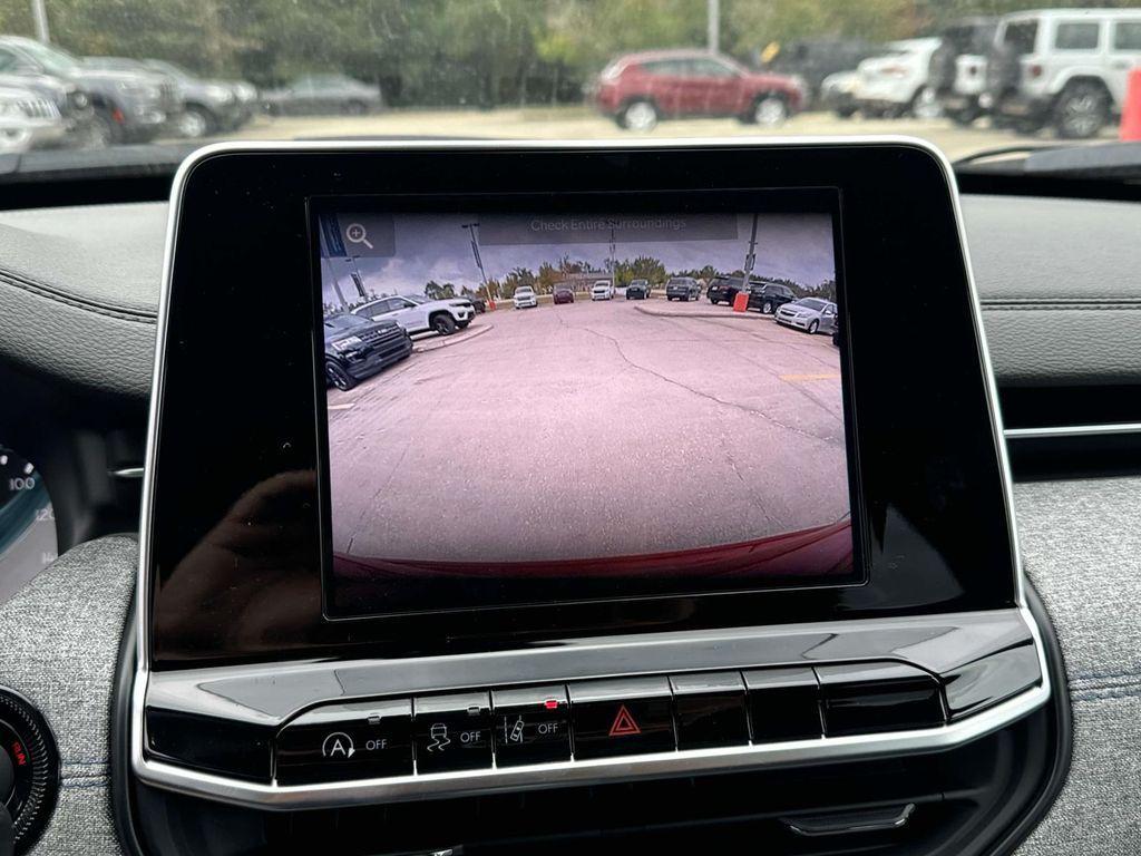 new 2025 Jeep Compass car, priced at $22,995