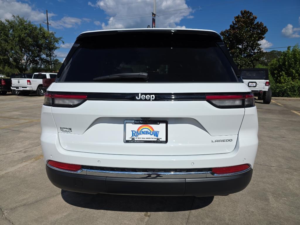new 2025 Jeep Grand Cherokee car, priced at $38,570