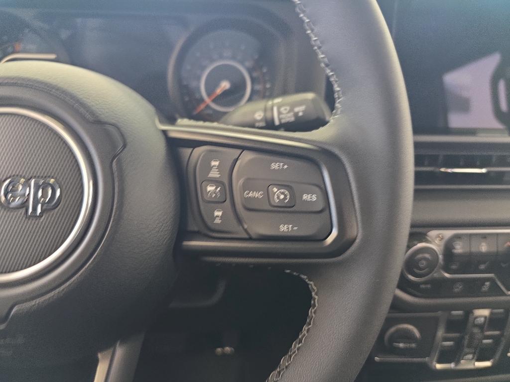 new 2025 Jeep Gladiator car, priced at $46,000