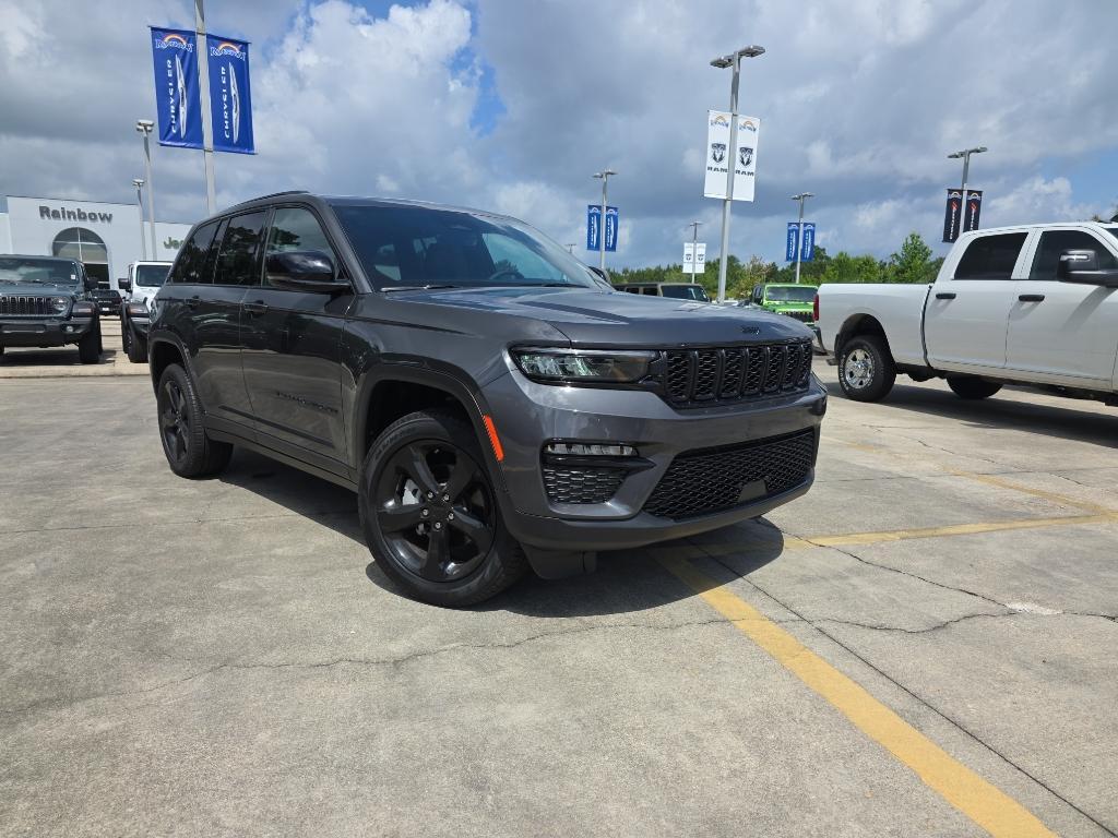 new 2025 Jeep Grand Cherokee car, priced at $46,535