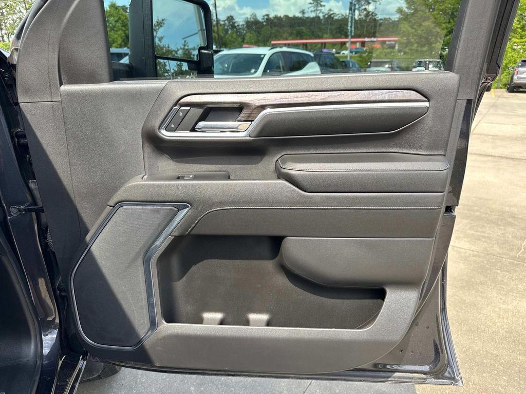used 2024 Chevrolet Silverado 2500 car, priced at $62,995