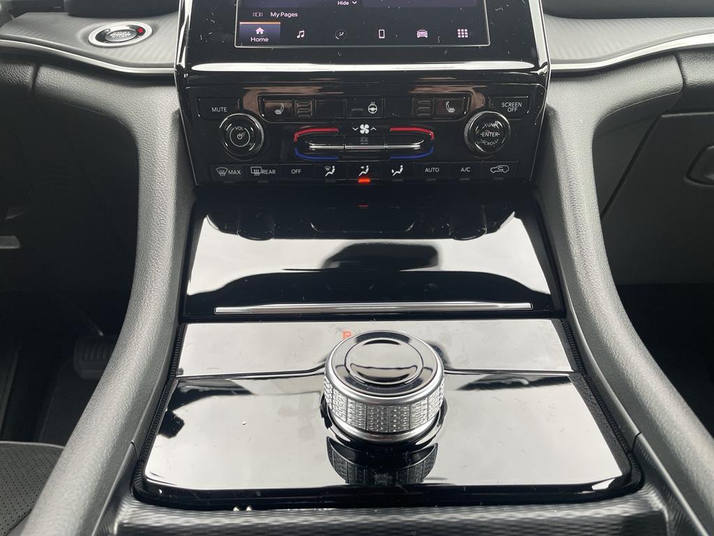 new 2025 Jeep Grand Cherokee L car, priced at $43,870