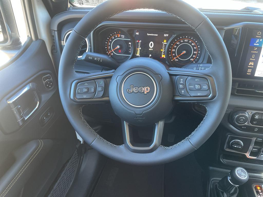 new 2025 Jeep Gladiator car, priced at $42,895