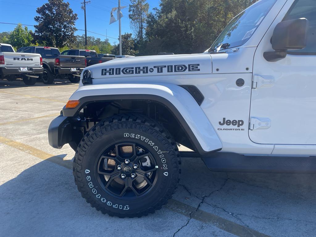 new 2025 Jeep Gladiator car, priced at $42,895