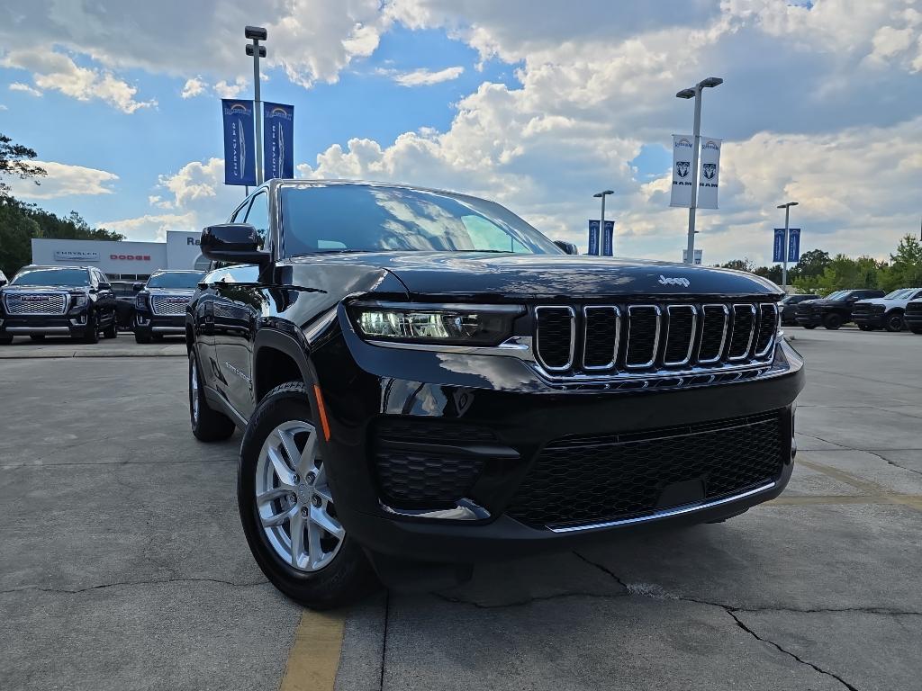 new 2025 Jeep Grand Cherokee car, priced at $39,165