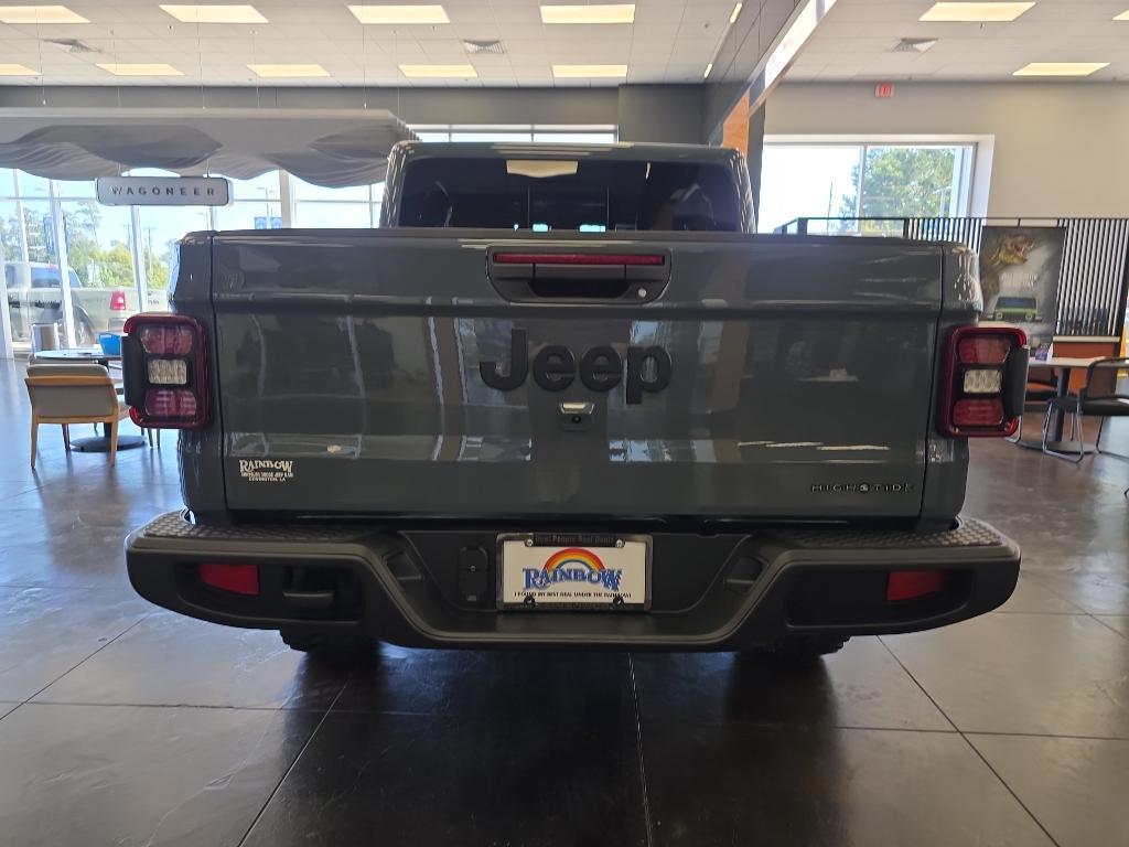 new 2025 Jeep Gladiator car, priced at $45,450