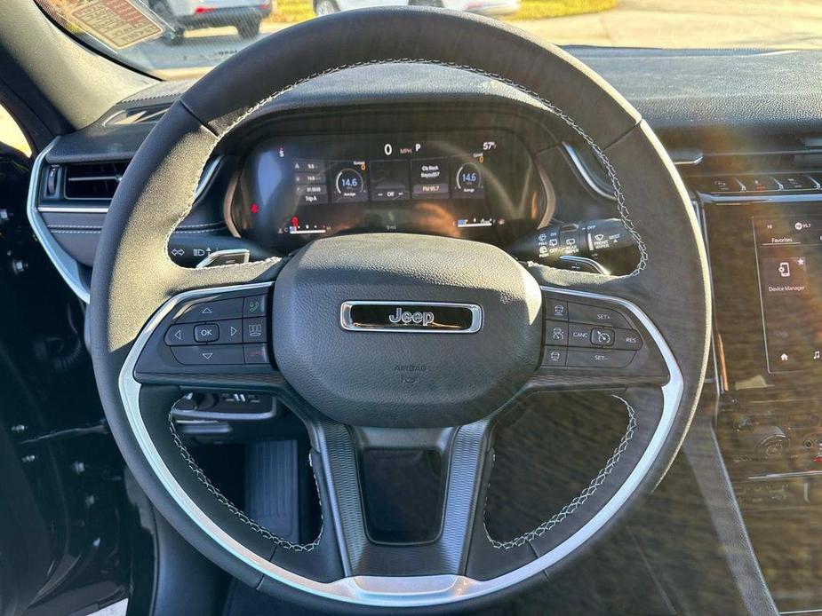 new 2025 Jeep Grand Cherokee car, priced at $36,175