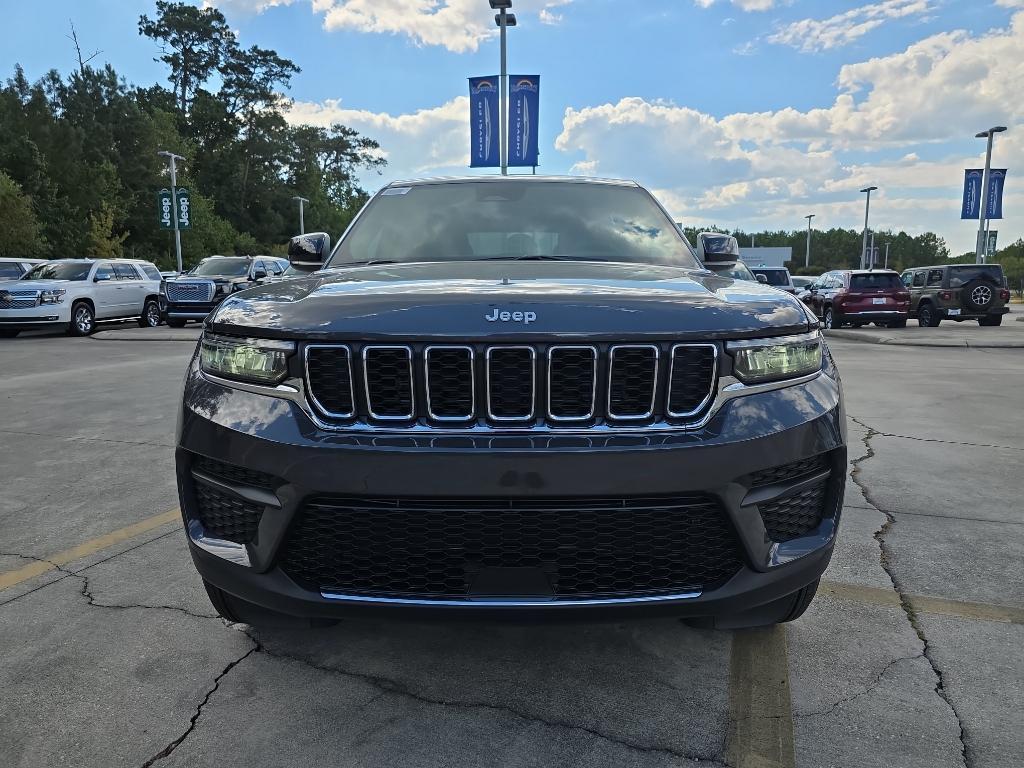 new 2025 Jeep Grand Cherokee car, priced at $39,165
