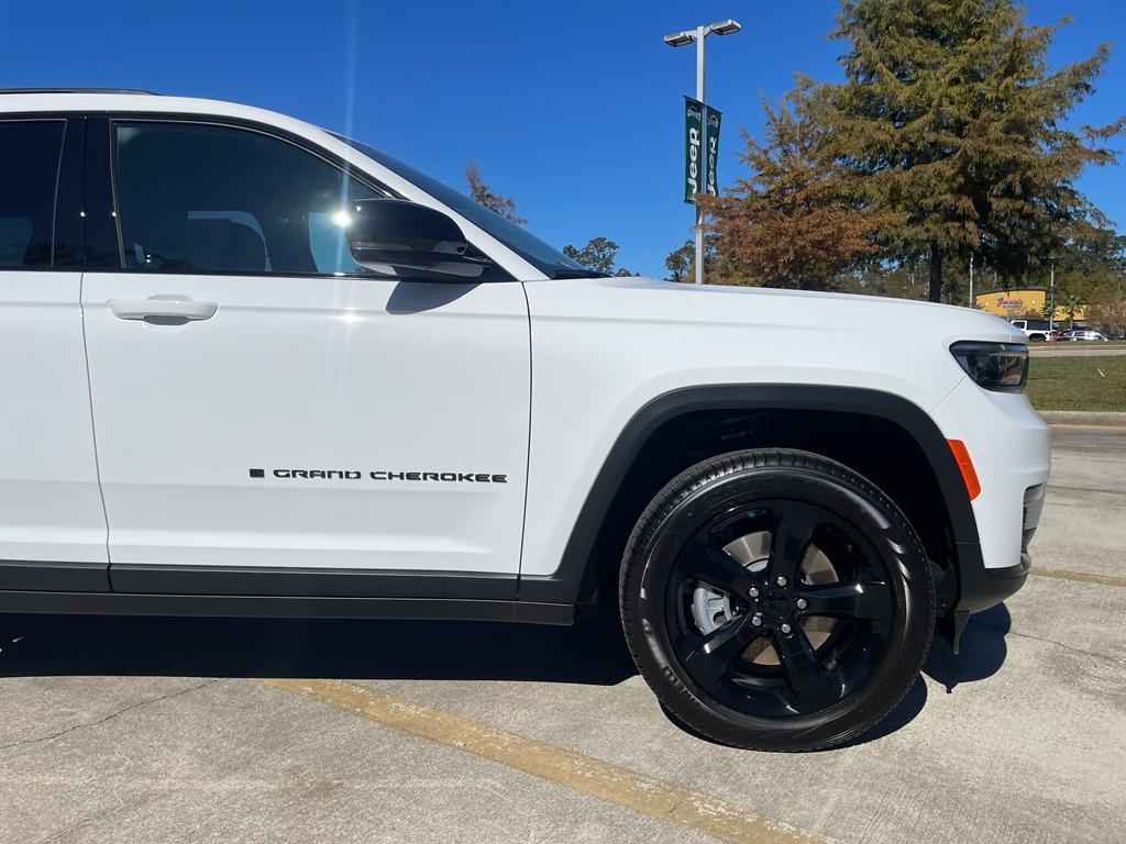 new 2025 Jeep Grand Cherokee L car, priced at $43,725