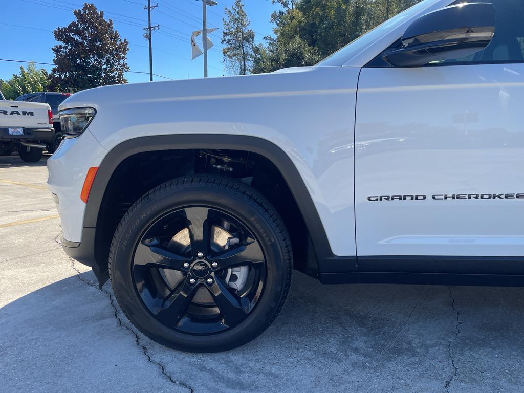 new 2025 Jeep Grand Cherokee L car, priced at $43,725