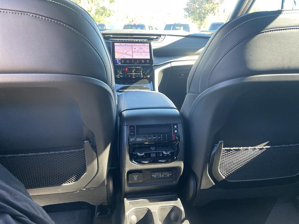 new 2025 Jeep Grand Cherokee L car, priced at $43,725