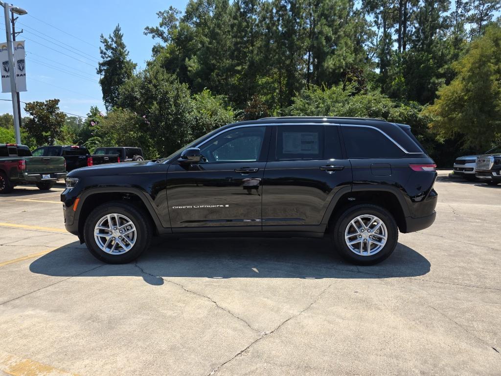 new 2025 Jeep Grand Cherokee car, priced at $38,170