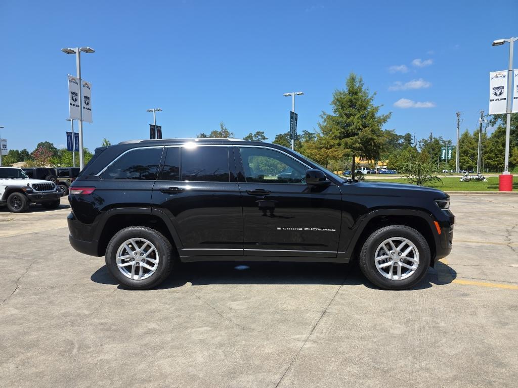 new 2025 Jeep Grand Cherokee car, priced at $38,170