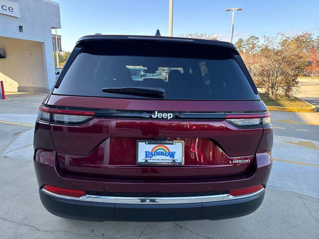 new 2025 Jeep Grand Cherokee car, priced at $37,170