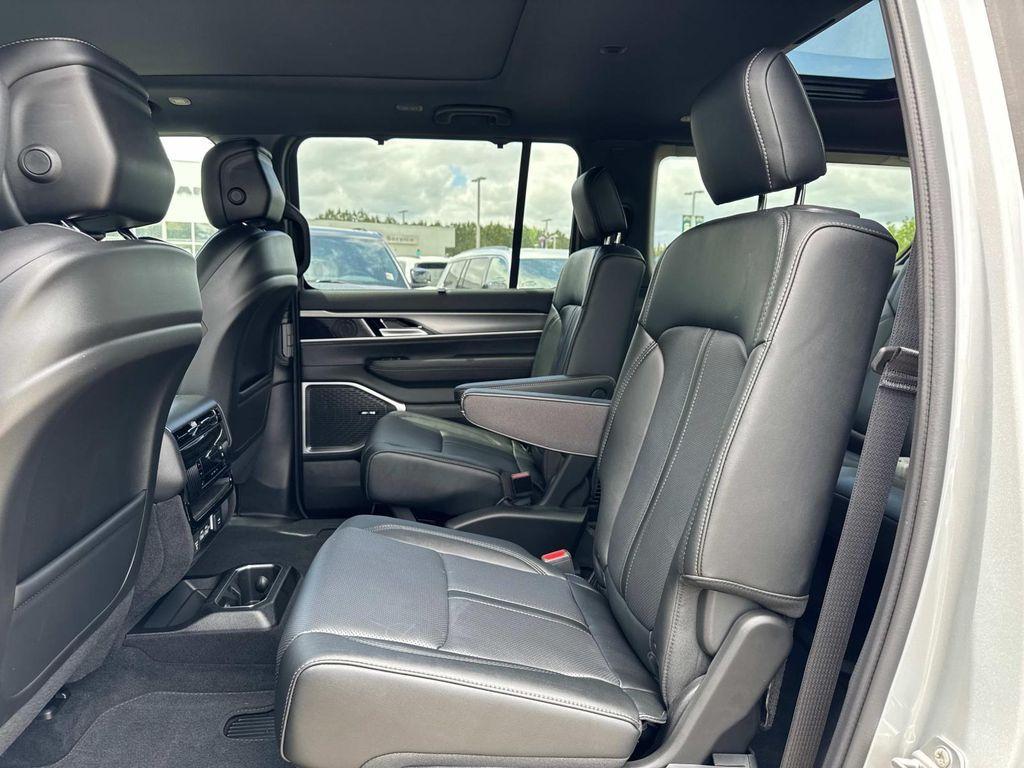 new 2025 Jeep Wagoneer car, priced at $72,770