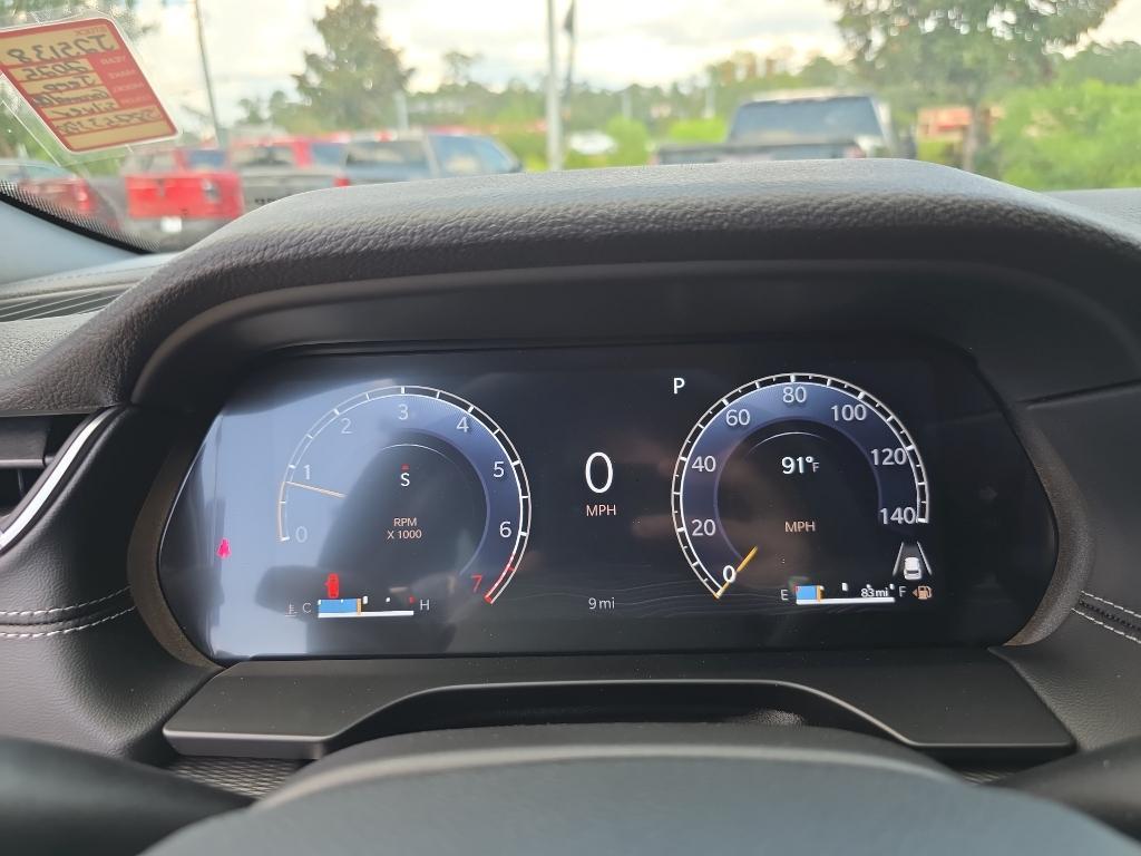 new 2025 Jeep Grand Cherokee car, priced at $38,170