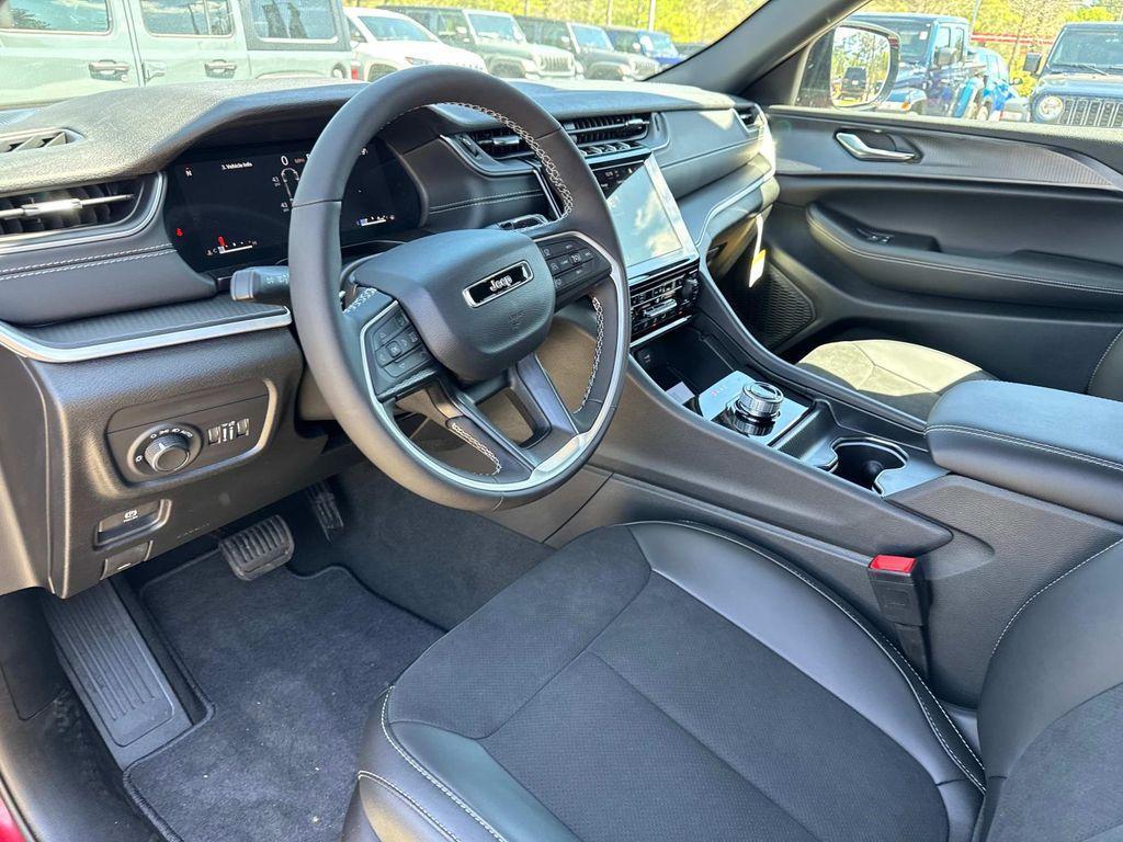 new 2025 Jeep Grand Cherokee L car, priced at $44,870