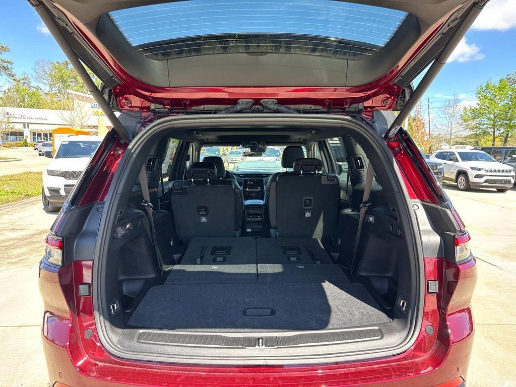 new 2025 Jeep Grand Cherokee L car, priced at $44,870