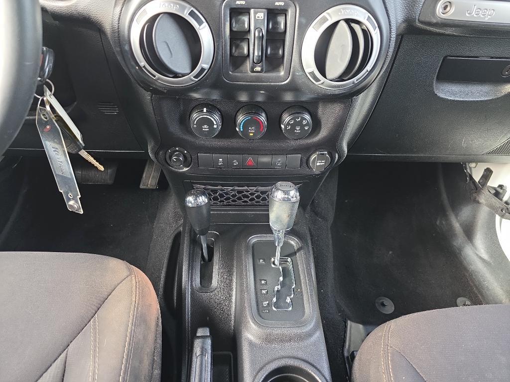 used 2015 Jeep Wrangler Unlimited car, priced at $16,995