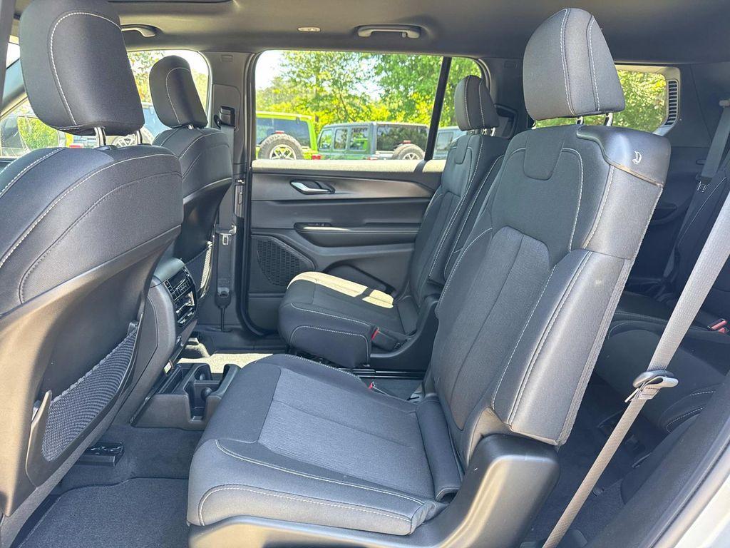 new 2025 Jeep Grand Cherokee L car, priced at $40,615