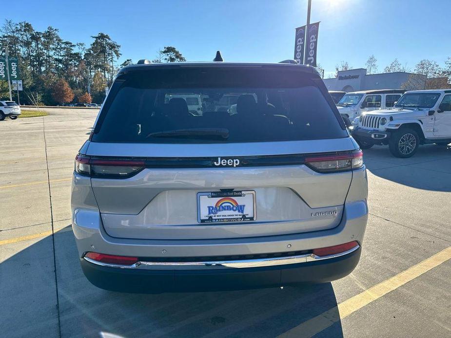 new 2025 Jeep Grand Cherokee car, priced at $36,175