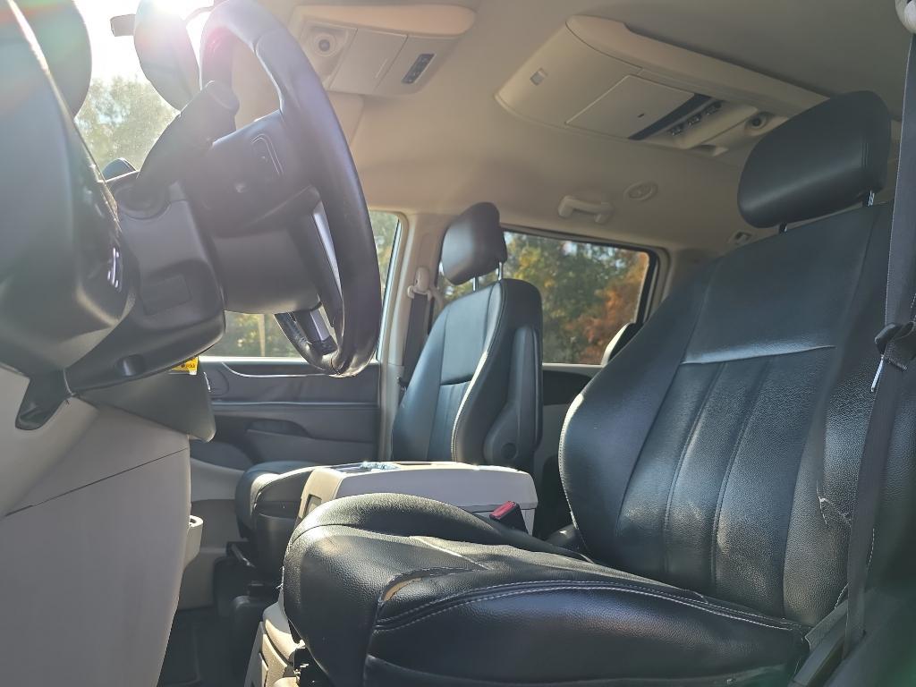 used 2016 Chrysler Town & Country car, priced at $8,995