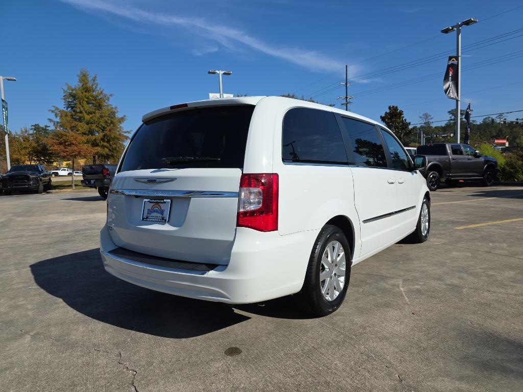used 2016 Chrysler Town & Country car, priced at $8,995