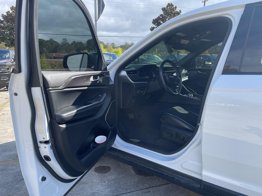 used 2021 Jeep Grand Cherokee L car, priced at $22,465