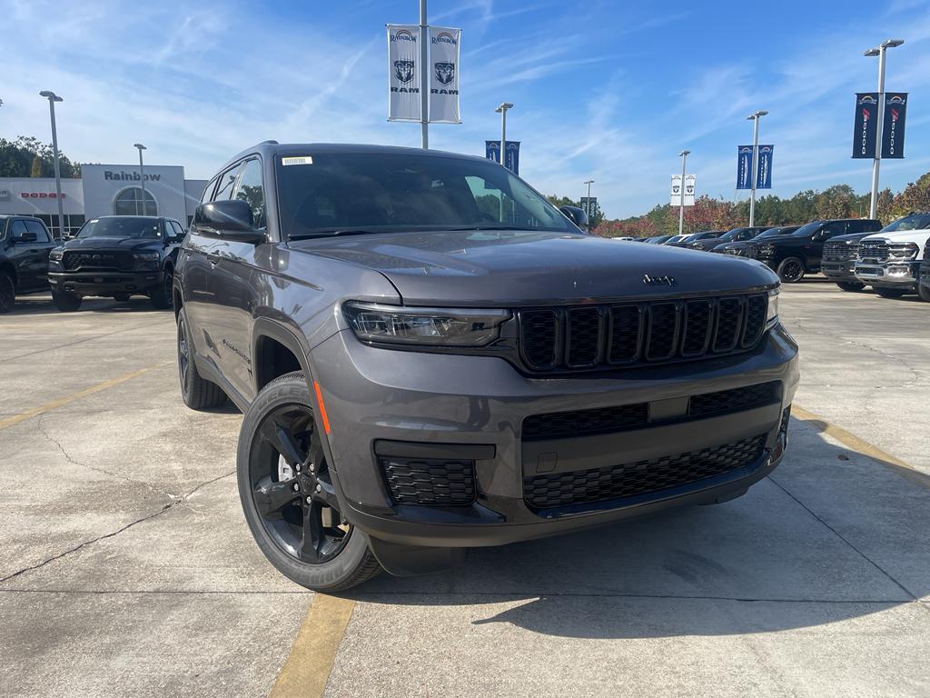 new 2025 Jeep Grand Cherokee L car, priced at $43,870