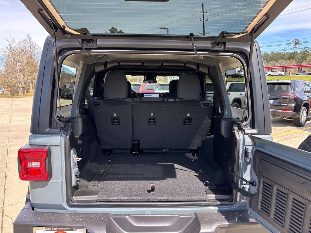 new 2025 Jeep Wrangler car, priced at $48,260