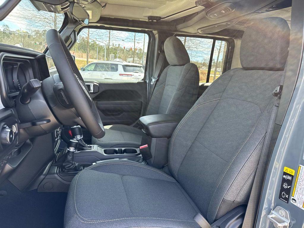 new 2025 Jeep Wrangler car, priced at $48,260